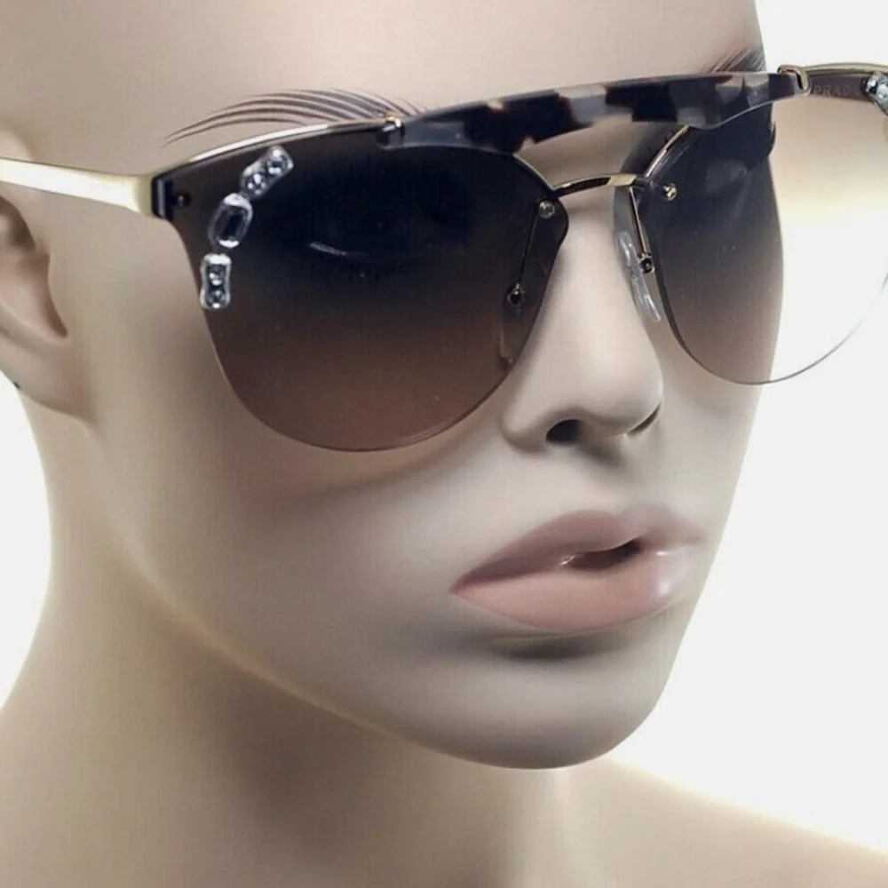 Prada sunglasses - Picture 3 of 8